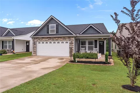 Exterior - 669 Spartan Commodor Ln, Inman, SC 29349 photo 2 of 6