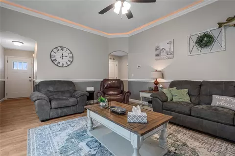 Living - 669 Spartan Commodor Ln, Inman, SC 29349 photo 1 of 1