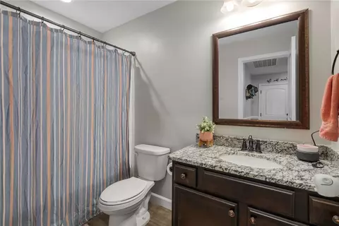 Bath - 669 Spartan Commodor Ln, Inman, SC 29349 photo 2 of 2