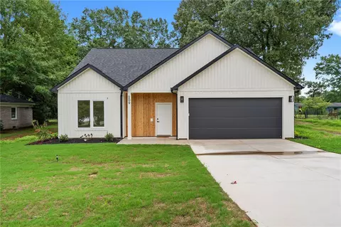 209 Bedford Forest Ave, Anderson, SC 29625