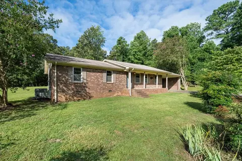 374 Mountain View Dr, Central, SC 29630