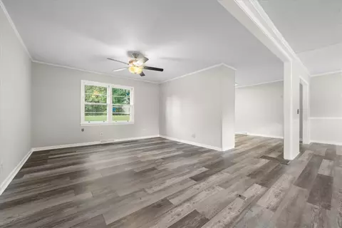 Living - 374 Mountain View Dr, Central, SC 29630 photo 4 of 5