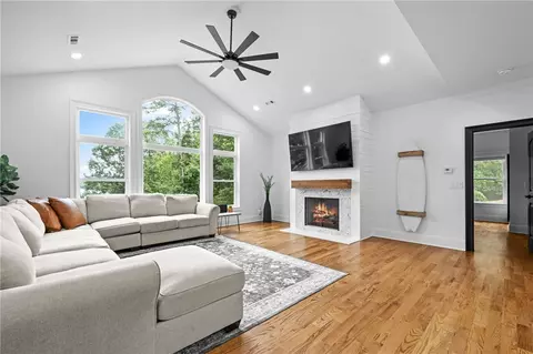 219 Talons Ridge Rd, Seneca, SC 29672 photo 5