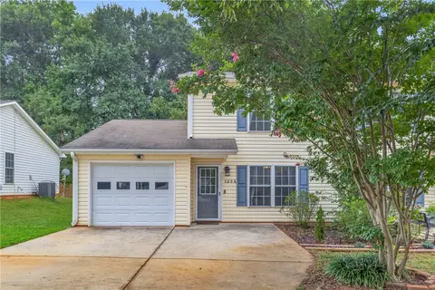 123 Heatherbrook Ct #A, Anderson, SC 29625