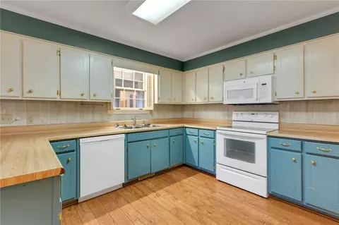 Kitchen - 705 E Mauldin St, Anderson, SC 29621 photo 2 of 2