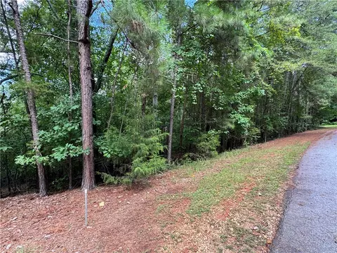 127 Creek View Dr, Seneca, SC 29678