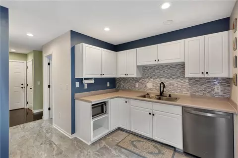 Kitchen - 180 Grand Oak Cir, Pendleton, SC 29670 photo 3 of 3