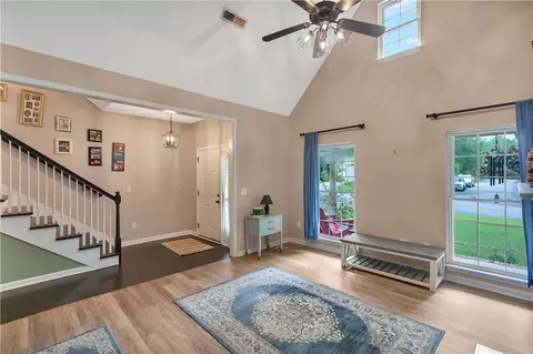 Entry Way - 180 Grand Oak Cir, Pendleton, SC 29670 photo 2 of 4