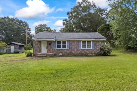 146 Hudson St, Westminster, SC 29693