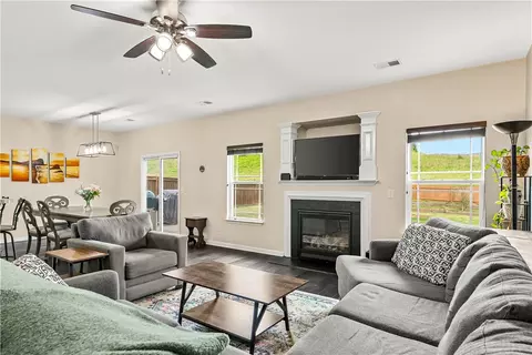 144 Caledonia Dr, Easley, SC 29642 photo 9
