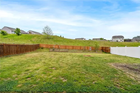 144 Caledonia Dr, Easley, SC 29642 photo 42
