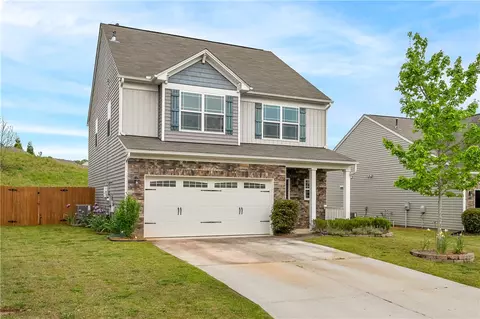 144 Caledonia Dr, Easley, SC 29642 photo 2