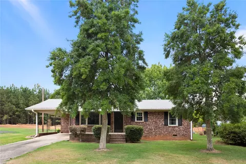 20 Dianne Ave, Pelzer, SC 29669