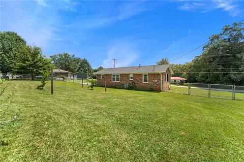 Exterior - 103 Mountain View Dr, Walhalla, SC 29691 photo 3 of 5