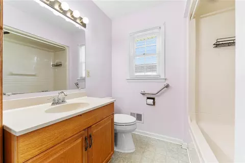 Bath - 103 Mountain View Dr, Walhalla, SC 29691 photo 2 of 2