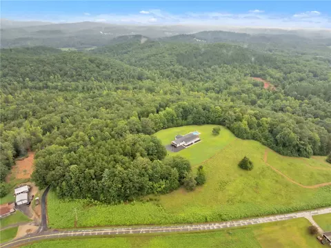 437 Mcconnell Rd, Marietta, SC 29661