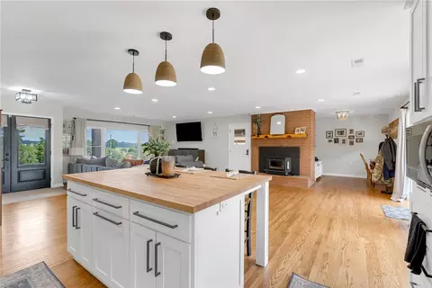 Kitchen - 1806 Danenhower Rd, Pendleton, SC 29670 photo 6 of 6