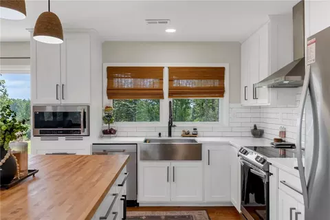 Kitchen - 1806 Danenhower Rd, Pendleton, SC 29670 photo 5 of 6