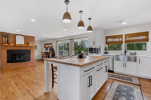 Kitchen - 1806 Danenhower Rd, Pendleton, SC 29670 photo 3 of 6