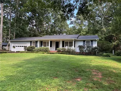 213 Brookgreen Dr, Anderson, SC 29625