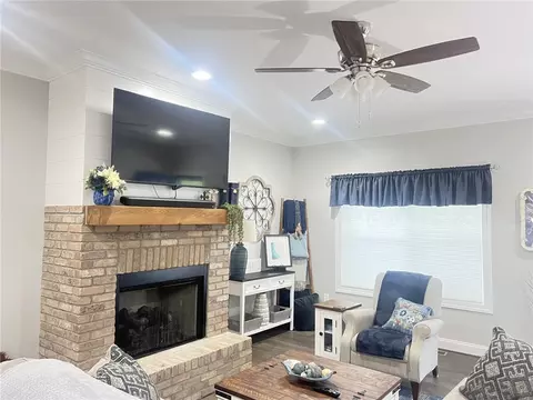 Living - 153 Pendleton St Ext, Pickens, SC 29671 photo 2 of 2