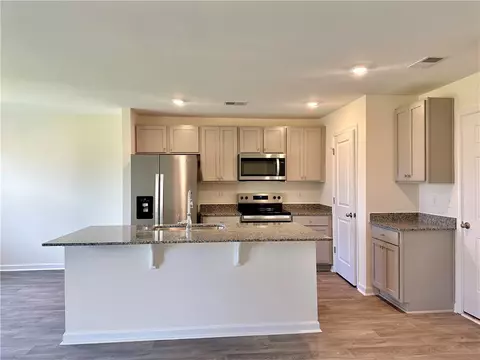 Kitchen - 606 Seaborn Cir, Pendleton, SC 29670 photo 2 of 2