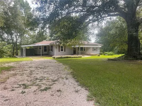 1148 Doyle St, Westminster, SC 29693