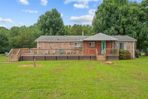 128 Golden Acres Dr, Honea Path, SC 29654