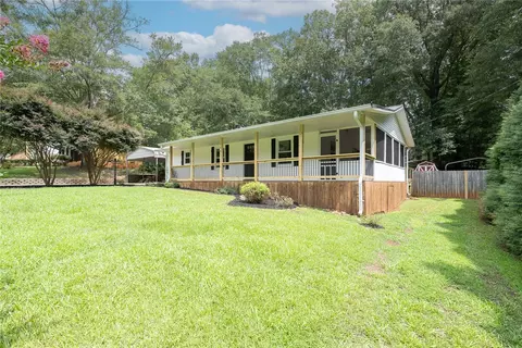 106 Jason Dr, Seneca, SC 29678