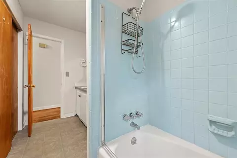 Bath - 363 Mountain View Dr, Central, SC 29630 photo 2 of 3