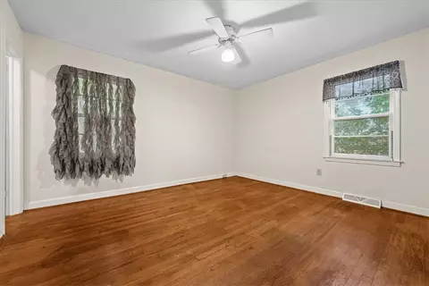 Bedroom - 363 Mountain View Dr, Central, SC 29630 photo 3 of 6