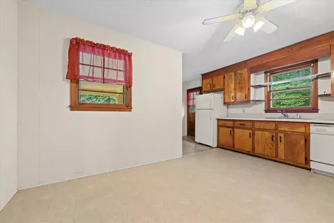 Kitchen - 363 Mountain View Dr, Central, SC 29630 photo 1 of 3