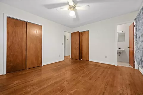 Bedroom - 363 Mountain View Dr, Central, SC 29630 photo 2 of 6