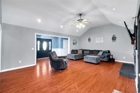 264 Windtree Rdg, Pickens, SC 29671 photo 5