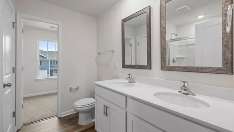 Bath - 516 Whitewater Rdg, Seneca, SC 29678 photo 3 of 4