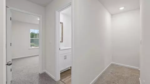 Entry Way - 516 Whitewater Rdg, Seneca, SC 29678 photo 4 of 4