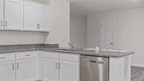 Kitchen - 516 Whitewater Rdg, Seneca, SC 29678 photo 5 of 5