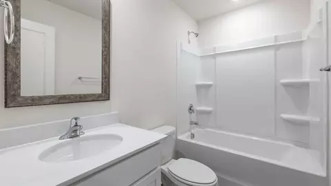 Bath - 516 Whitewater Rdg, Seneca, SC 29678 photo 2 of 4