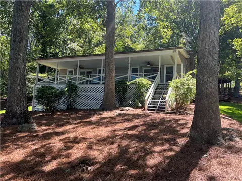 84 Palmetto Dr, Abbeville, SC 29620