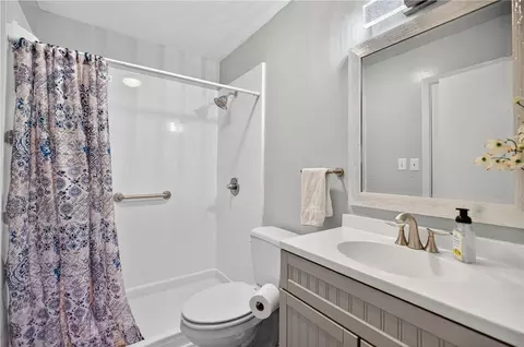 Bath - 312 Rogers Rd, Pendleton, SC 29670 photo 2 of 2