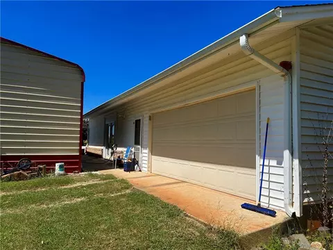 1304 E Queen St, Pendleton, SC 29670 photo 39