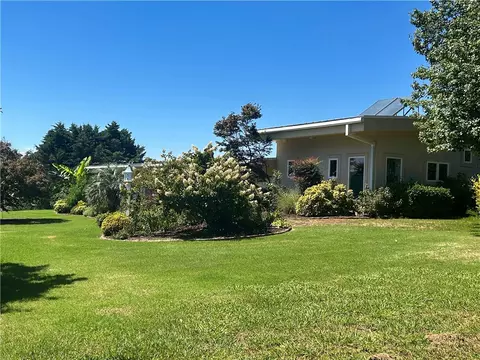 1304 E Queen St, Pendleton, SC 29670 photo 3