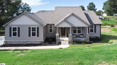 606 Parkwood Dr # B, Anderson, SC 29625
