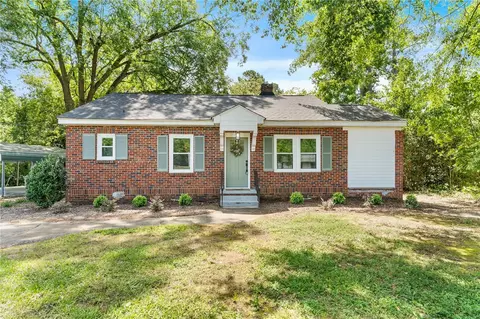 811 River St, Belton, SC 29627