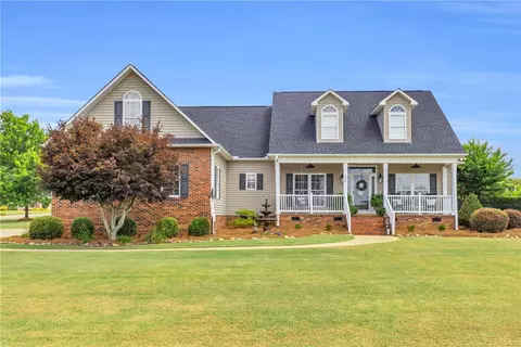 100 Hinson Dr, Pelzer, SC 29669