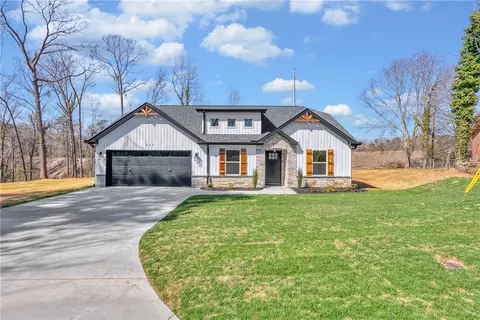123 Yellow Pine Dr, Anderson, SC 29626