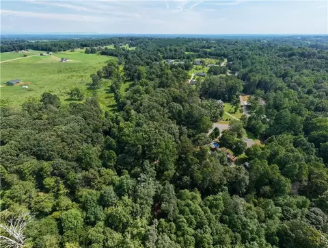 218 High Meadows Dr, Westminster, SC 29693 photo 8