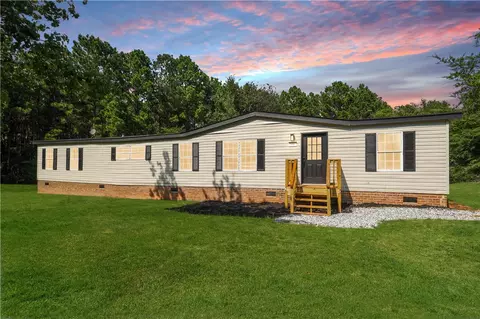 201 Grey Rock Est, Abbeville, SC 29620