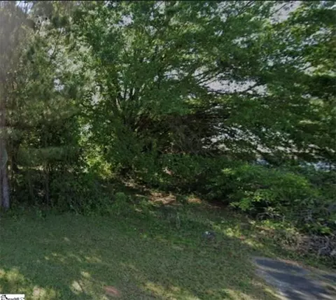 207 Highway 651 Hwy, Fountain Inn, SC 29644