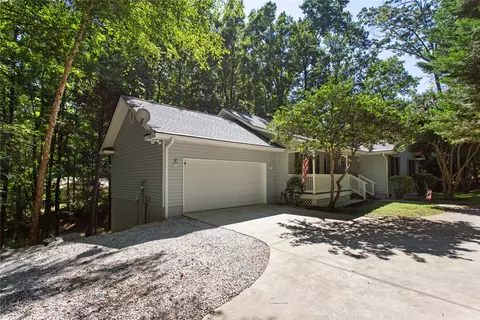 426 S Cove Rd, Seneca, SC 29672